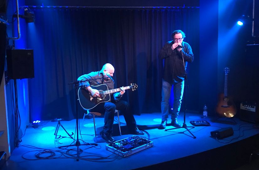 Inhaber und Veranstalter Marty Hall und der Pirnaer IT-Spezialist Jörg »Jockel« Riedel.