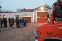Treff auf dem FFW-Vorplatz.