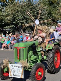Brieske zeigt sich auf dem Festumzug.