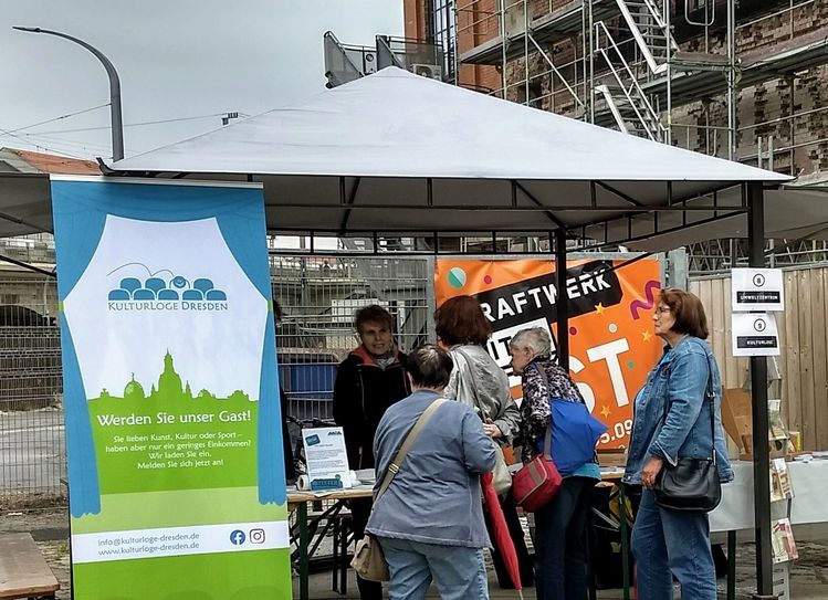 KulturLoge-Stand beim Fest im Kraftwerk Mitte. Foto: Verein