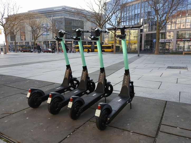 Seit heute am Start in Dresden: E-Scooter von Anbeiter TIER Mobility