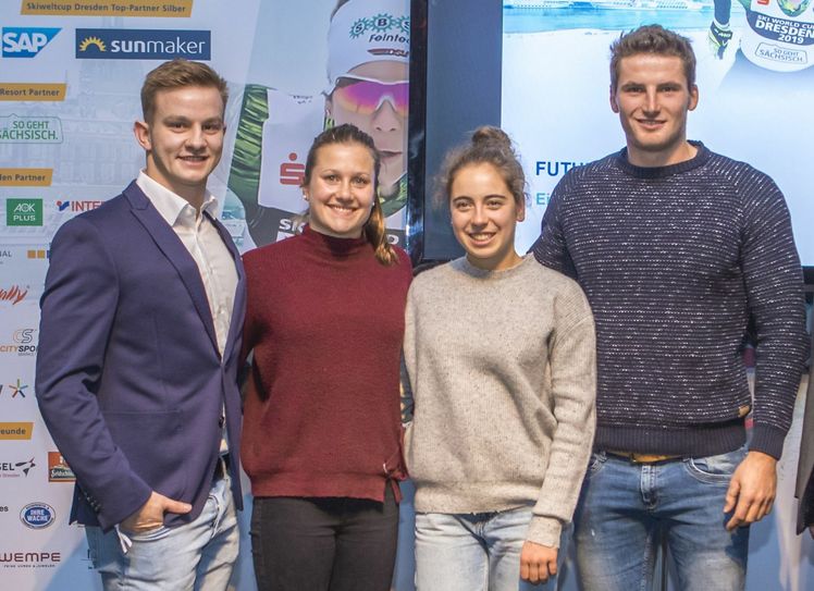 Tina Punzel (2.v.l.) und Tom Liebscher (r.) sind die Dresdner Sportler des Jahres 2019. Sportakrobat Tim Sebastian (l.) schaffte Platz zwei.                                Foto: Lutz Weidler