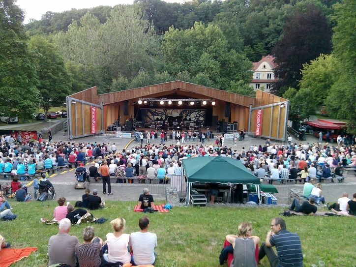 Die Freilichtbühne Spremberg wird am 1. Juni 2019 zum Schauplatz des großen Hit-Spektakels. Foto: kri