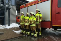So sieht die neue Dienstkleidung der Cottbuser Feuerwehr aus. Foto: jgl