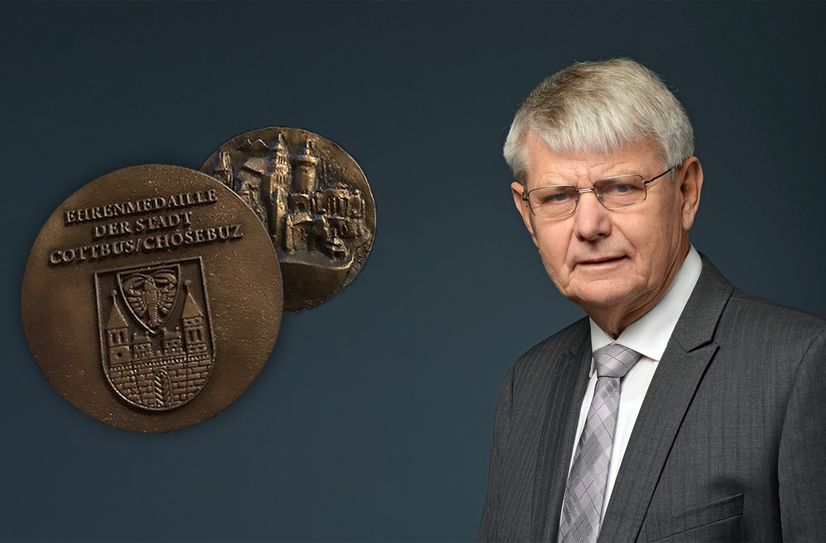 Dr. Bernd Wegner erhielt die Ehrenmedaille der Stadt Cottbus.