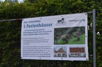 Das erste der Ferienhäuser soll zum Barbaratag am 4. Dezember an die KRABAT-Mühle übergeben werden.