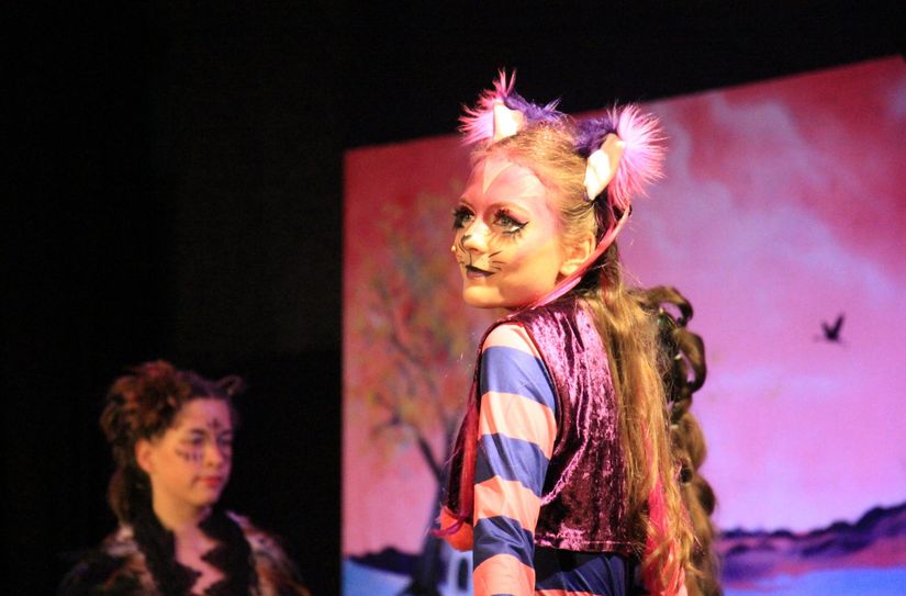 Das Pauzelmauz aus »Die Frucht der falschen Träume« erzählt die Geschichte des Erfolgsmusicals zum Sommerfest des Cottbuser Kindermusicals.