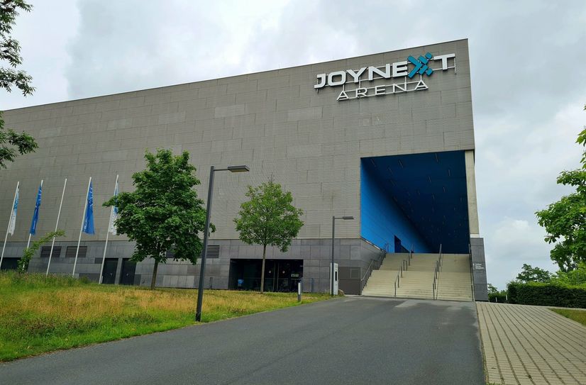 Die Trainingseishalle der Joynext Arena lädt zum Eislaufen ein.