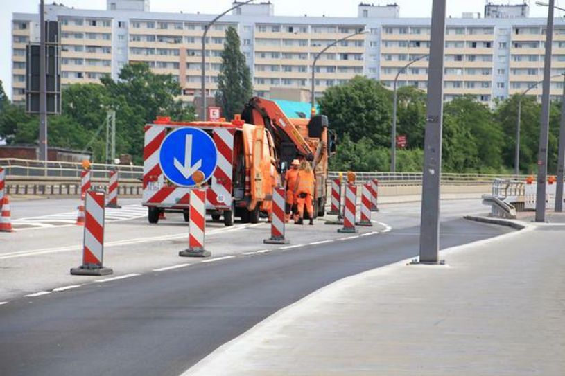 Für Instandhaltungsarbeiten an der Nossener Brücke kommt es demnächst zu nächtlichen Sperrungen. Foto: Schramm/Archiv