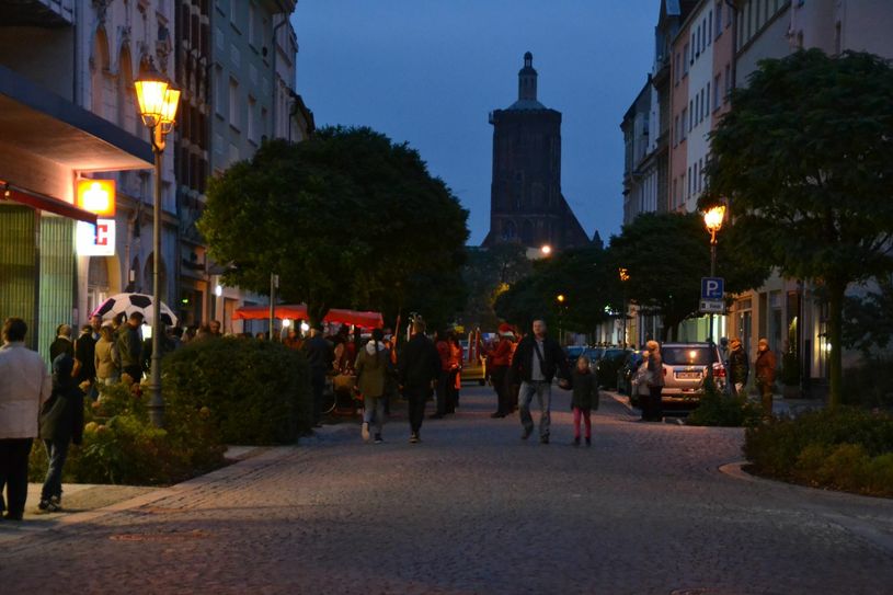 Zur langen Altstadtnacht fanden sich kürzlich viele Besucher in Guben ein. Foto: MuT
