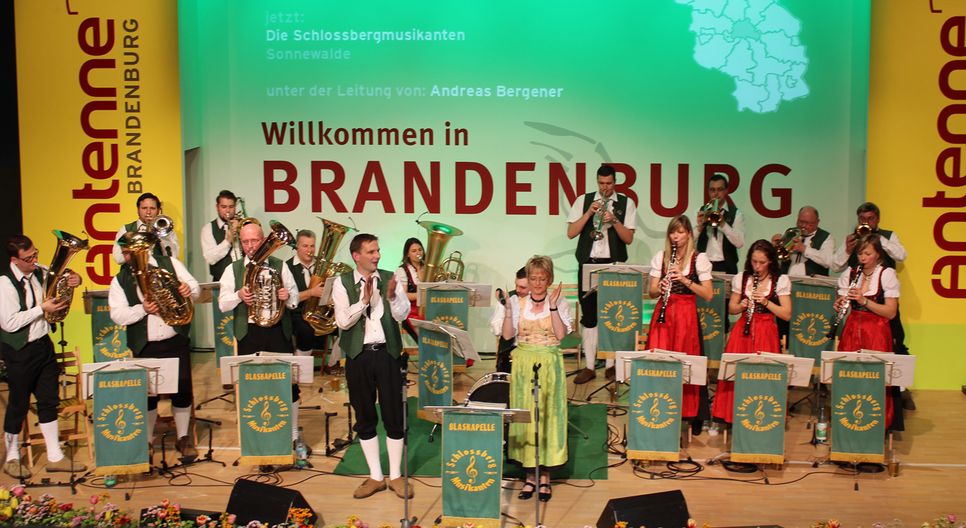 Andreas Bergener und seine Schlossberg-Musikanten. Foto: FF