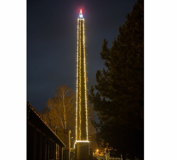 Mega-Weihanchtskerze von Markersbach. Foto: R. Kühn