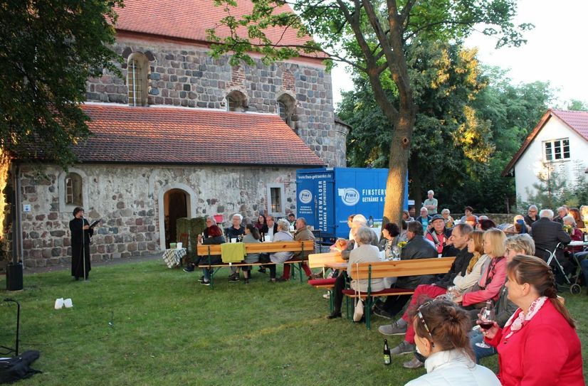 In Massen wird zur fünften langen Nacht der Kirche eingeladen.