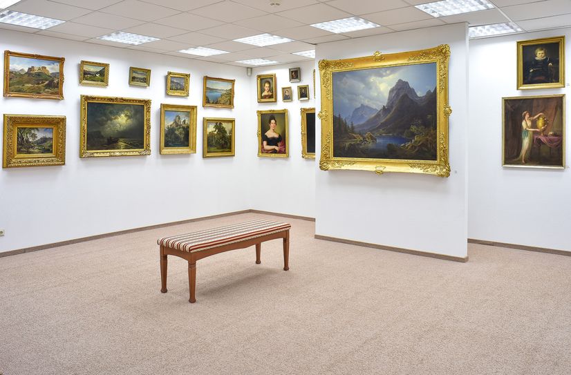 Blick in die Ausstellungsräume der Stiftung.