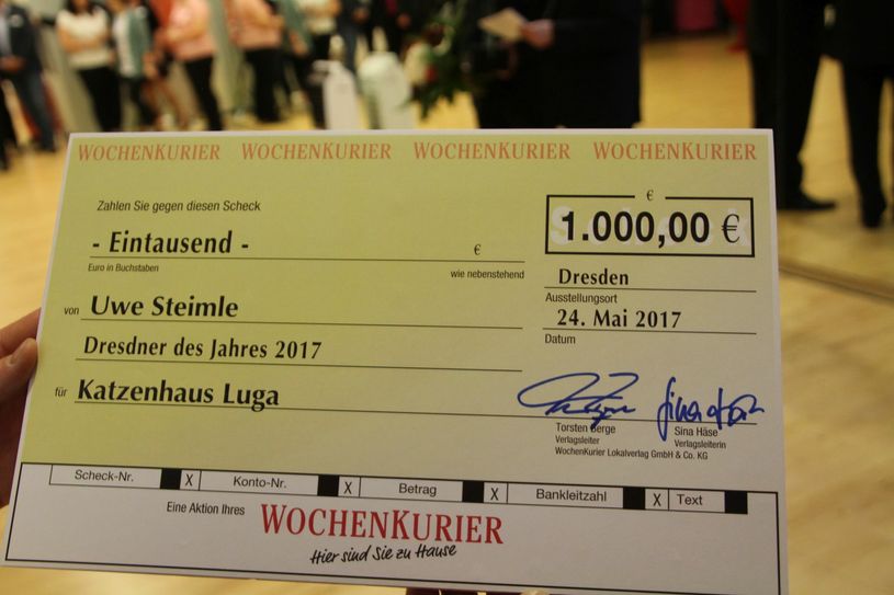 Das Geld, das als Preis für den Titelgewinn "Dresdner des Jahres" verbunden war, fließt in die Finanzierung einer neuen Heizung im Katzenhaus Luga.