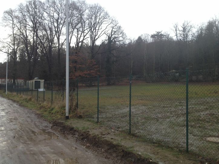 Die Stadt will sich das Areal für eine zukünftige Nutzung sichern. Foto: Schramm