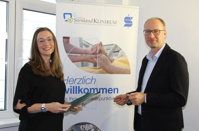 Geschäftsführerin Juliane Kirfe und Pressesprecher Gernot Schweitzer führten durch die Jahrespressekonferenz.