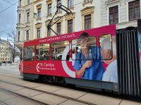 Die Carolus-Straba fährt auf den Linien 1 + 2 durch Görlitz.