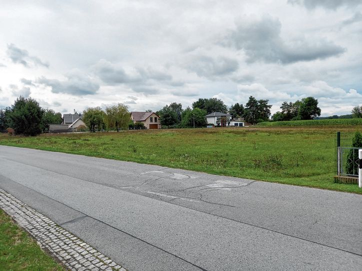 Am Brunnenweg soll das neue Wohngebiet in Preititz entstehen.
