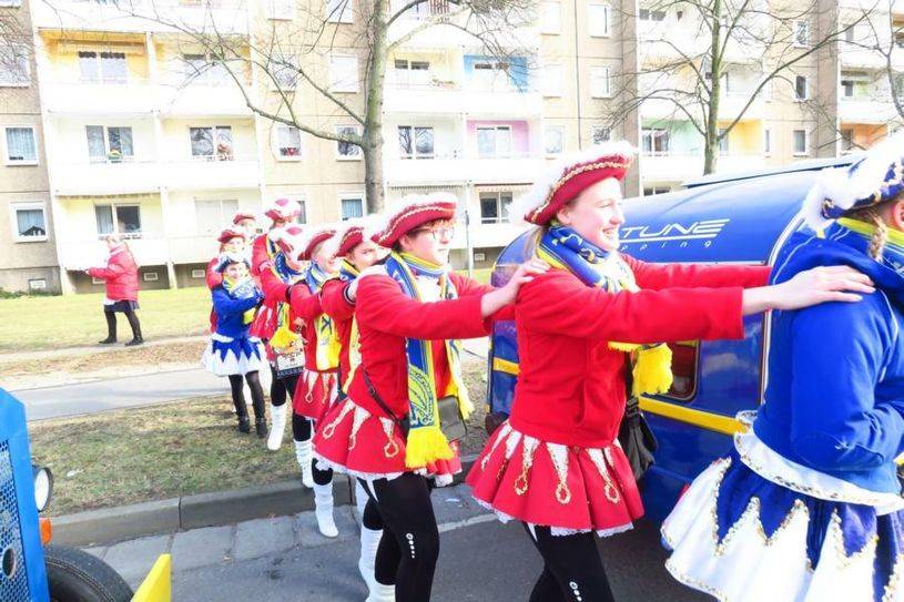 27. Zug der fröhlichen Leute in Cottbus. Fotos: Hornhauer / Lösche