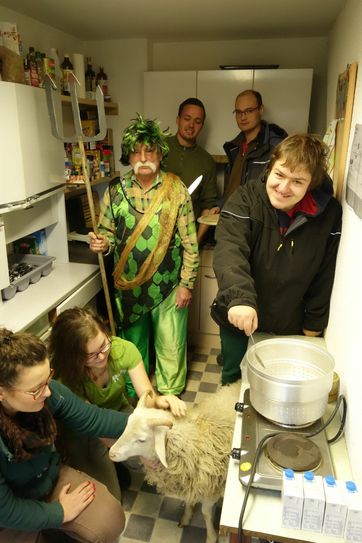 So sieht’s aktuell in der kleinen Küche der Naturschutzstation in Mücka aus. Alles ist zusammengestückelt und vor allem das Kochen auf der kleinen Kochplatte macht wenig Freude. Foto: Naturschutzstation