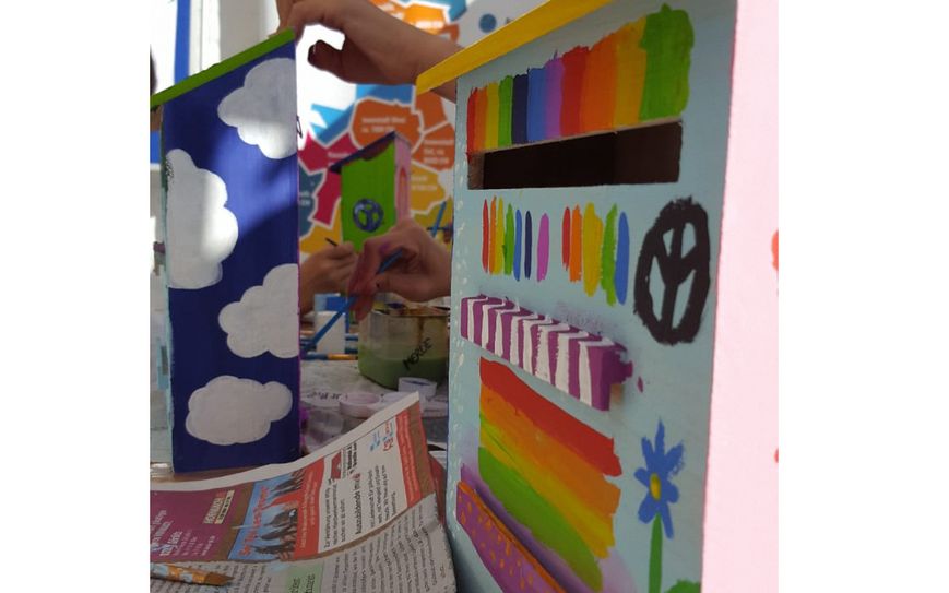 Die Ideen der Kinder sind in Görlitz schon länger gefragt. Beim Görlitzer Familienfestes im September 2019 wurden beispielsweise Ideenbriefkästen gebastelt, die dann an verschiedene Partner übergeben wurden. Das war der Startschuss für die Sammlung erster Idee, die bei der Konferenz der Kinder von den jungen Teilnehmern diskutiert und ausgebaut werden sollen. Foto: Organisationsteam