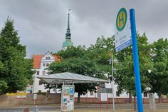 Die bisherige Haltestelle Doberlug Pestalozziplatz heißt jetzt Doberlug Schloss.