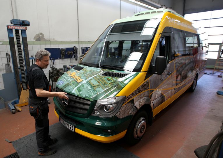 Der neue Citybus soll neugierig auf Pirna machen.  Foto: D. Förster