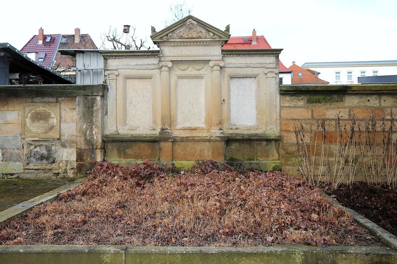 Das Hyneck-Grab auf dem Riesaer Trinitatisfriedhof. Foto: Stadt
