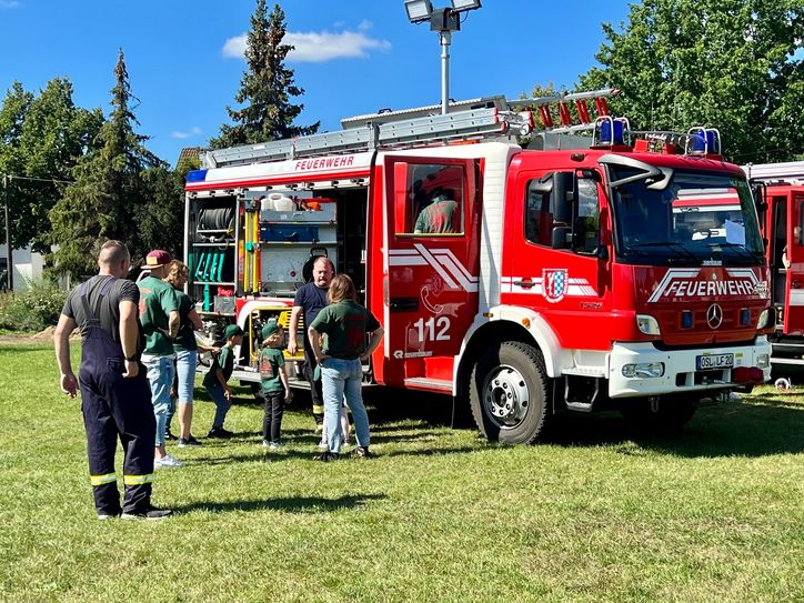 Der 7. Kinder-Brandschutztag des Kreisfeuerwehrverbandes Oberspreewald-Lausitz begeisterte und informierte rund um das Thema Brandschutzerziehung und Arbeit der Feuerwehr.