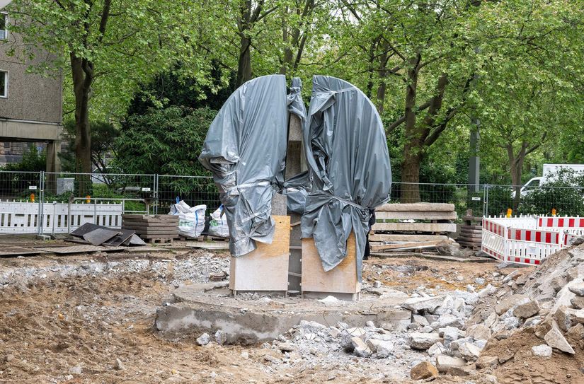 Hier sprudelt schon seit 20 Jahren nichts mehr - der Kracht-Brunnen wird jedoch aktuell endlich saniert.
