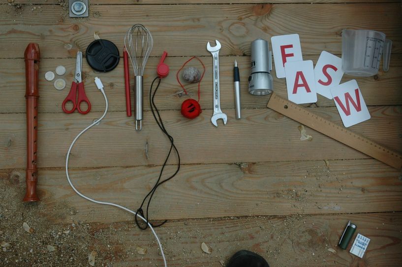 An der FAS werden die Kinder ihre Lerninhalte und das eigene Lerntempo selbst festlegen. Dafür stehen ihnen vielfältige Lernmöglichkeiten und -orte zur Verfügung, z.B. eine Holzwerkstatt und Schulküche im Schulgebäude und die Räume der Station junger Naturforscher und Techniker.Foto: Juliane Bränzel