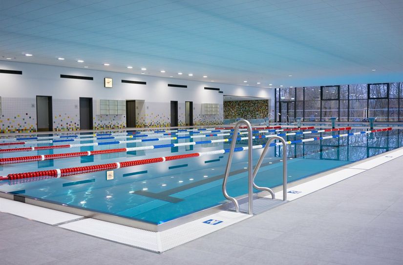 Die Schwimmhalle Bühlau bleibt in den Sommerferien verlassen.