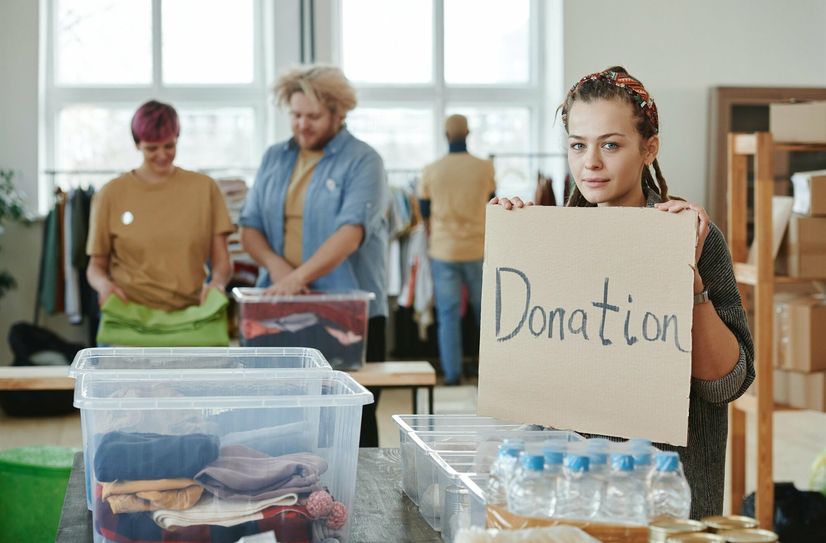 Sachspenden für Ukraine-Flüchtlinge werden in Hoyerswerda im Asylbewerberheim an der Thomas-Müntzer-Straße angenommen.
