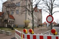 Der Vorplatz vor dem Franziskaneum, die stillgelegte Kändlerstraße, wird jetzt nicht nur als Pauenplatz genutzt, sondern auch entsprechend umgestaltet. Foto: Farrar