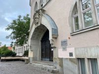 Franziskaneum, Eingang Kändlerstraße