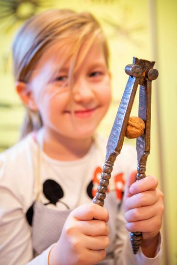 „Knackiges zur Weihnachtszeit“ bietet derzeit das Sänger- und Kaufmannsmuseum Finsterwalde. Foto: Museumsverbund Elbe-Elster/Andreas Franke
