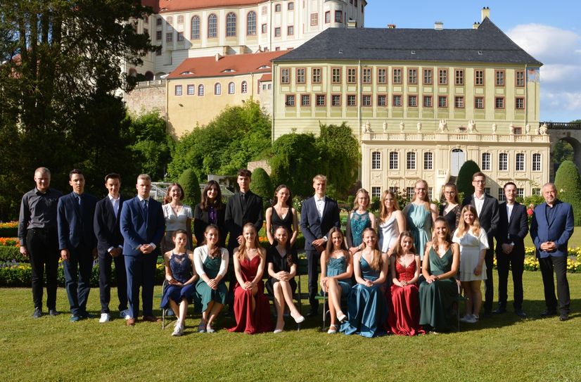 Die diesjährigen Elite-Absolventen wurden auf Schloss Weesenstein ausgezeichnet.