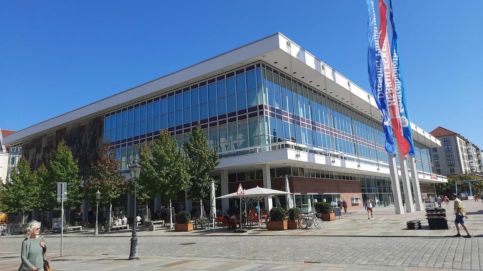 Kulturpalast als Klingendes Haus, zu hören bis Ende Oktober. Foto: Pönisch