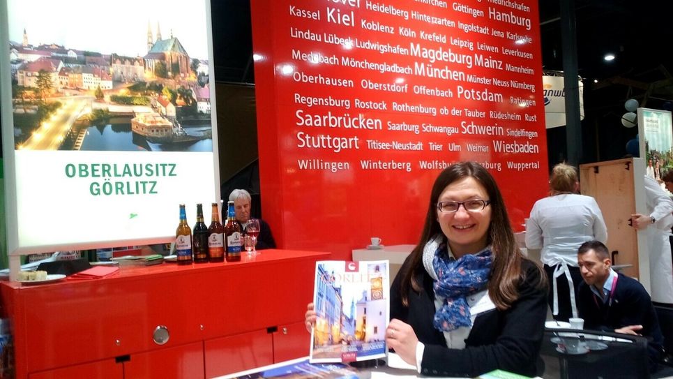 Katarzyna Silkeit, Mitarbeiterin der Görlitz-Information, auf der Vakantiebeurs in Utrecht. F.: EGZ
