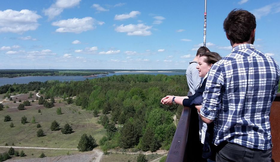 Ein Blick ins Seenland vom „Rostigen Nagel“ aus. Fotos: pm