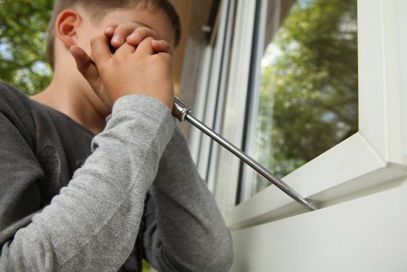 Für viele Ganoven ist es ein Leichtes, sich Zugang in Wohnräume oder Häuser zu verschaffen. Foto: Polizeiliche Kriminalprävention