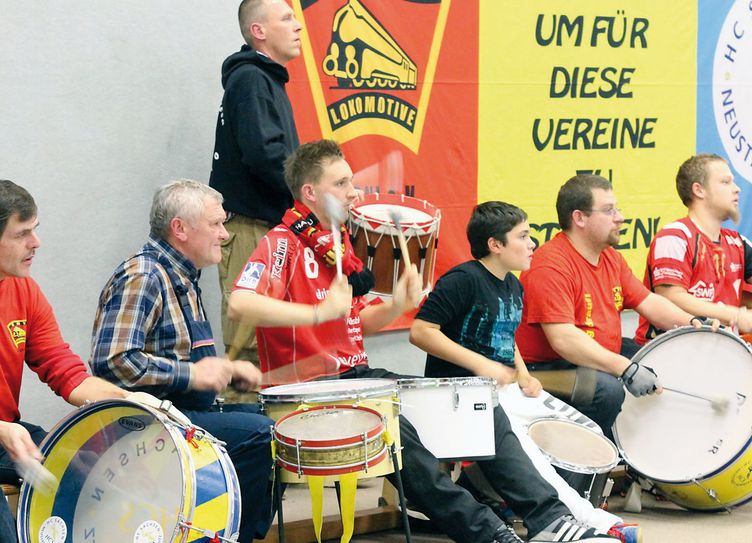 Die Lok-Fans  werden ihre Mannschaft  sicher wieder anfeuern.  Foto: Archiv