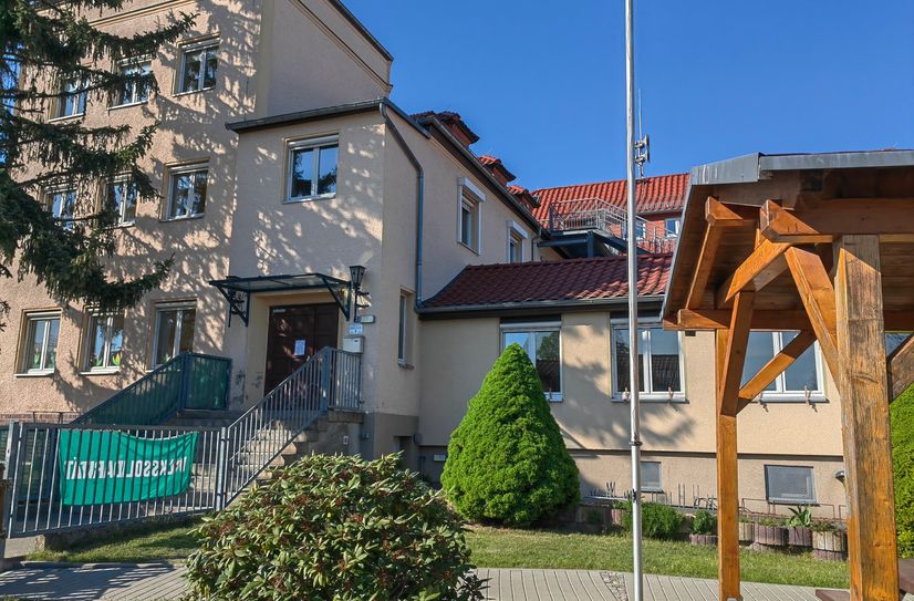 Aus dem Hort-Haus nebenan soll das Bürgerhaus werden. Ein langgehegter Wunsch der Weixdorfer.