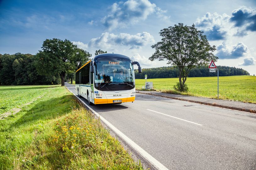Bus in Richtung Kamenz.
