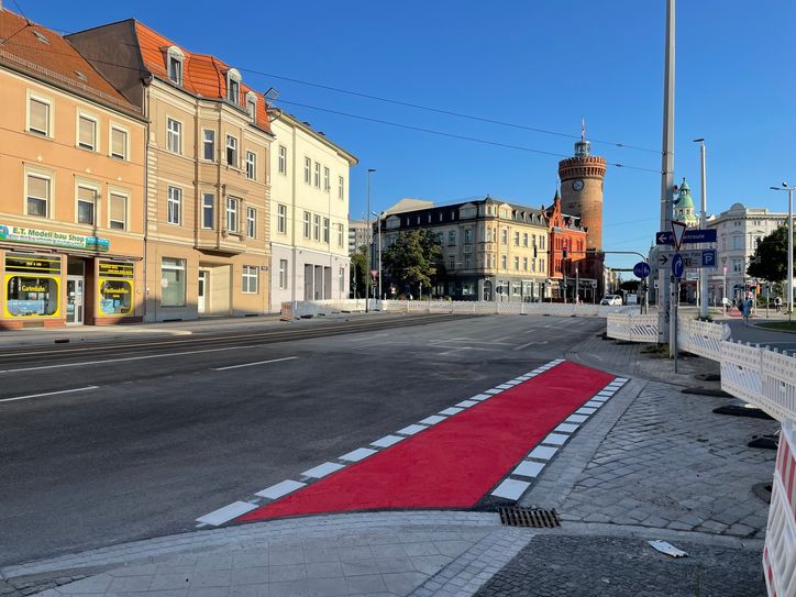 Freigabe der Straße der Jugend.