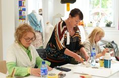 Workshop mit Künstlerinnen an der Kreismusik- und Kunstschule Gebrüder Graun. Von links: Danuta Nawrocka, Marzenna Otto, Jolanta Krzyzek.