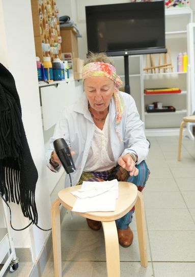 Workshops mit Künstlerinnen an der Kreismusik- und Kunstschule Gebrüder Graun: Andrea Dürfers.