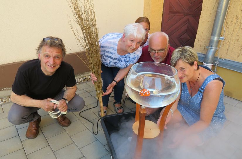 Das Team "Veranstaltungen" vom Verein "Freunde der evangelischen Kirche Lauta" fiebert dem Johannisfest entgegen. Schon die Vorbereitungen gestalten sich mystisch und geheimnisvoll, aber auch sehr humorvoll.