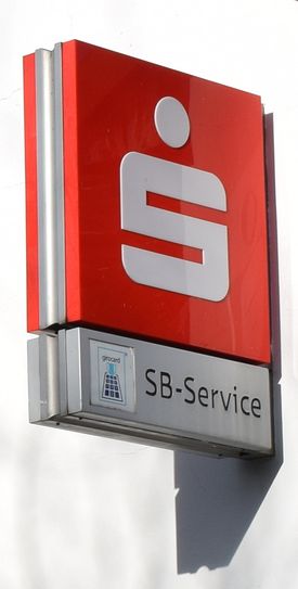 Kunden der Sparkasse können sich an einer Musterfeststellungklage beteiligen Foto: spa